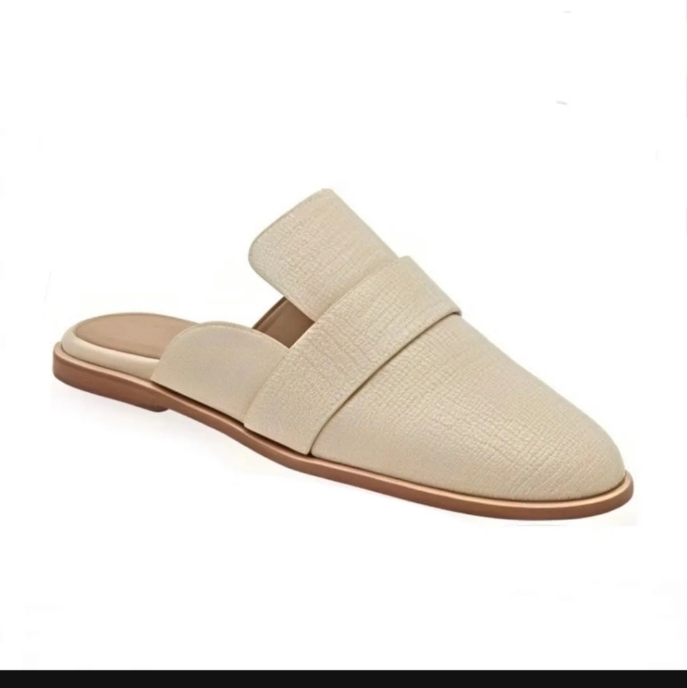 Kaanas Latvia Embossed Leather Mule in Ivory Size 8
